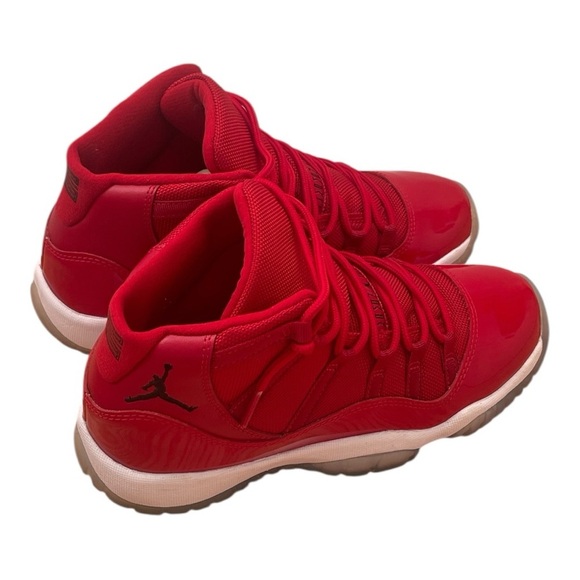 Air Jordan 11 Retro Sneakers - Unisex - Picture 5 of 14